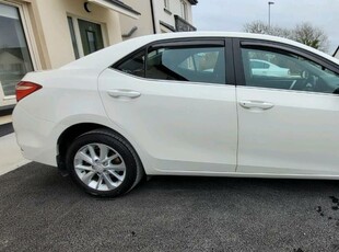 2014 - Toyota Corolla Manual