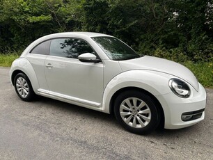 2014 - Volkswagen Beetle Automatic