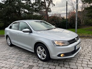 2014 - Volkswagen Jetta Manual