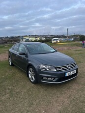 2014 - Volkswagen Passat Manual