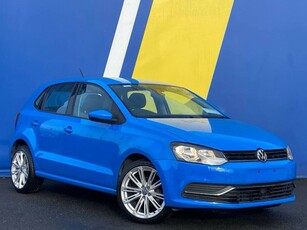 2014 - Volkswagen Polo Automatic