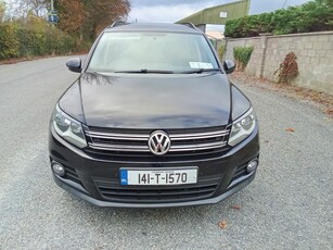 2014 - Volkswagen Tiguan Manual