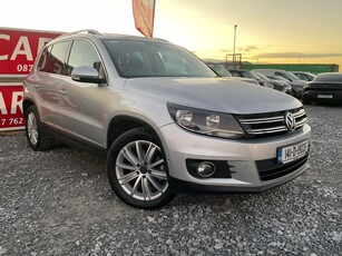 2014 - Volkswagen Tiguan Manual