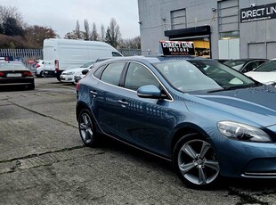 2014 - Volvo V40 Automatic