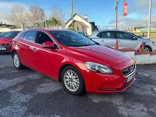 2014 - Volvo V40 Automatic