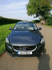 2014 - Volvo V40 Manual