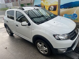 2015 - Dacia Sandero Stepway Manual