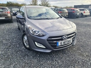 2015 - Hyundai i30 Manual