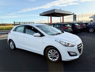 2015 - Hyundai i30 Manual