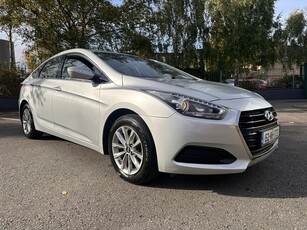 2015 - Hyundai i40 Manual