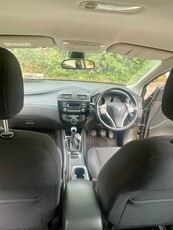 2015 - Nissan Pulsar Manual