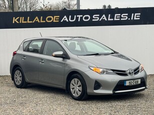 2015 - Toyota Auris Manual