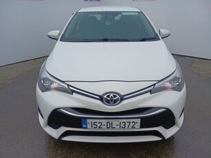 2015 - Toyota Avensis Manual