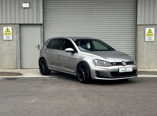 2015 - Volkswagen Golf Automatic