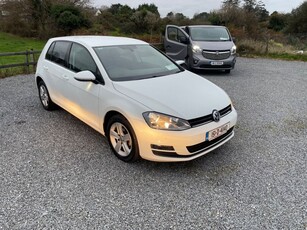 2015 - Volkswagen Golf Manual