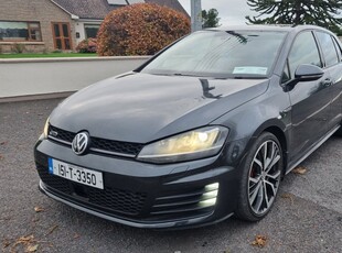 2015 - Volkswagen Golf Manual