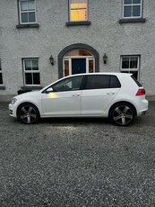 2015 - Volkswagen Golf Manual