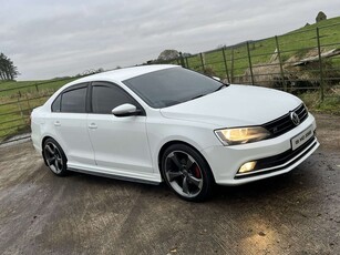 2015 - Volkswagen Jetta Manual