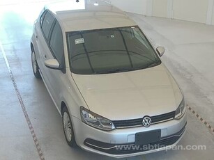 2015 - Volkswagen Polo Automatic