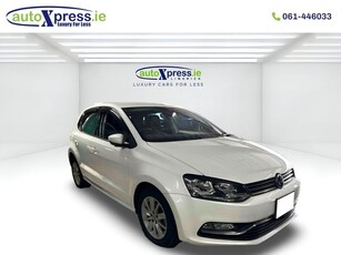 2015 - Volkswagen Polo Automatic