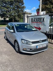 2015 - Volkswagen Polo Manual