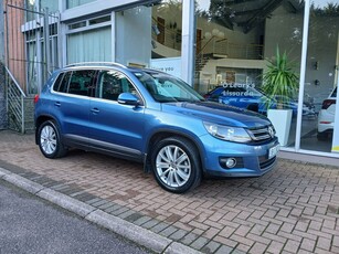 2015 - Volkswagen Tiguan Manual