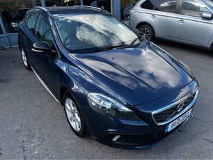 2015 - Volvo V40 Manual