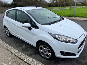 2016 - Ford Fiesta Manual