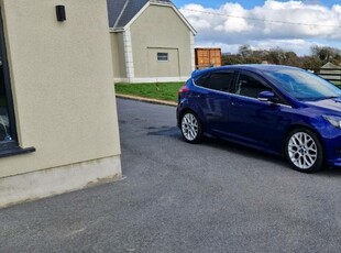 2016 - Ford Focus Manual