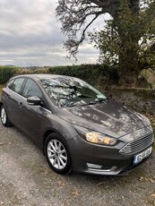 2016 - Ford Focus Manual