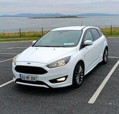 2016 - Ford Focus Manual