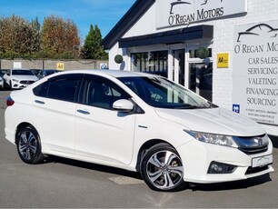 2016 - Honda Grace Automatic