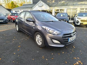 2016 - Hyundai i30 Manual