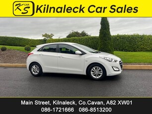 2016 - Hyundai i30 Manual