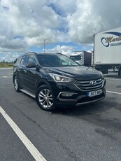 2016 - Hyundai Santa Fe Automatic