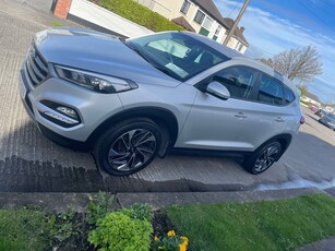 2016 - Hyundai Tucson Manual