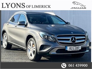 2016 - Mercedes-Benz GLA-Class Manual