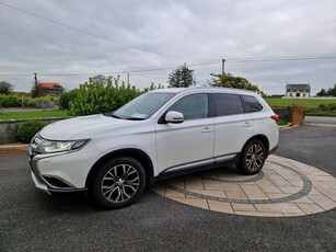 2016 - Mitsubishi Outlander Manual