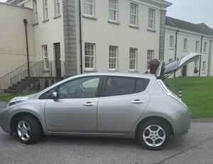 2016 - Nissan Leaf Automatic