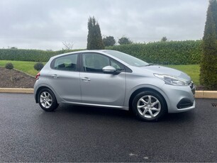 2016 - Peugeot 208 Manual