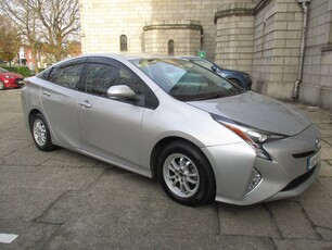 2016 - Toyota Prius Automatic