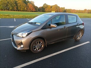 2016 - Toyota Yaris Manual