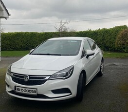 2016 - Vauxhall Astra Manual