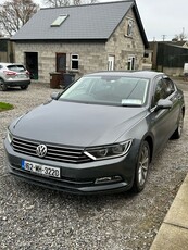 2016 - Volkswagen Passat Manual