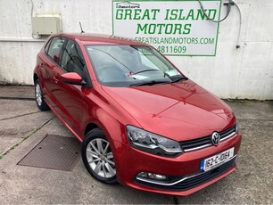 2016 - Volkswagen Polo Automatic