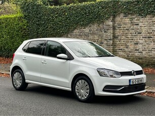 2016 - Volkswagen Polo Automatic