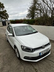 2016 - Volkswagen Polo Manual