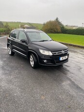 2016 - Volkswagen Tiguan Manual