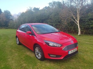 2017 - Ford Focus Manual