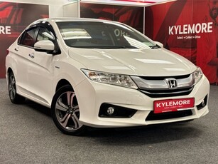 2017 - Honda Grace Automatic